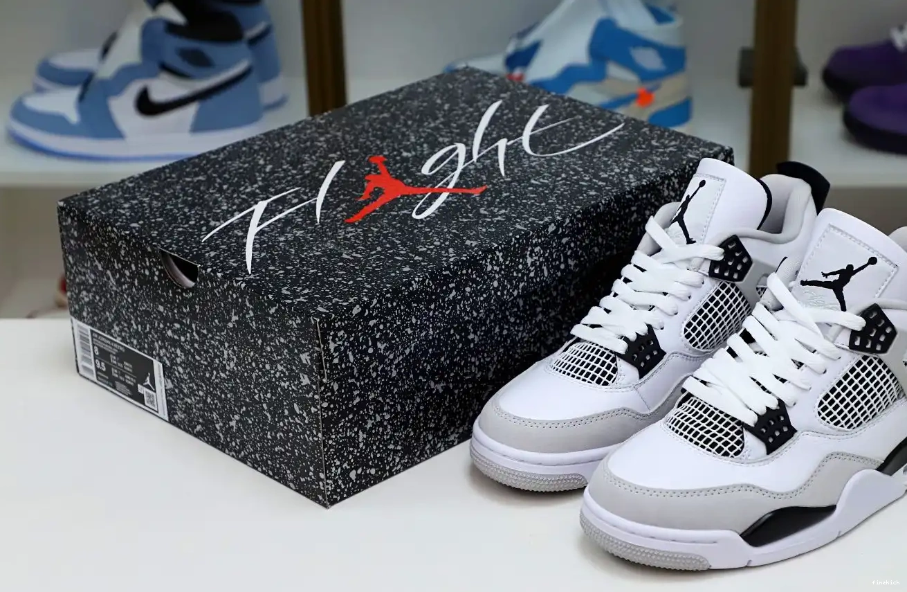 4 MILITARY JORDAN BLACK AIR 0326